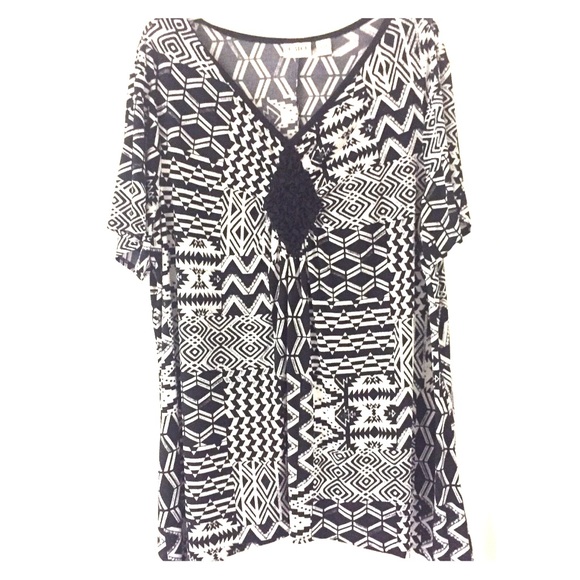 Cato Blouse - Picture 2 of 3